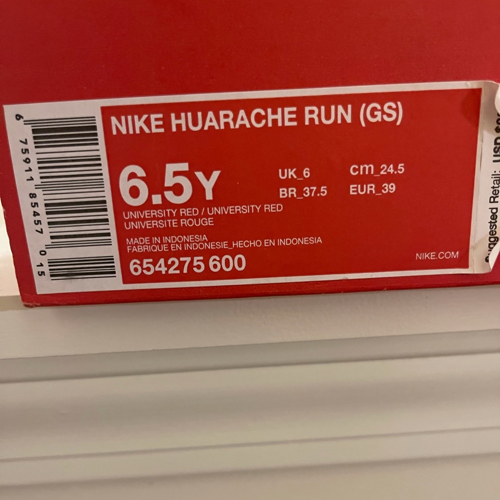 nike running shoes.